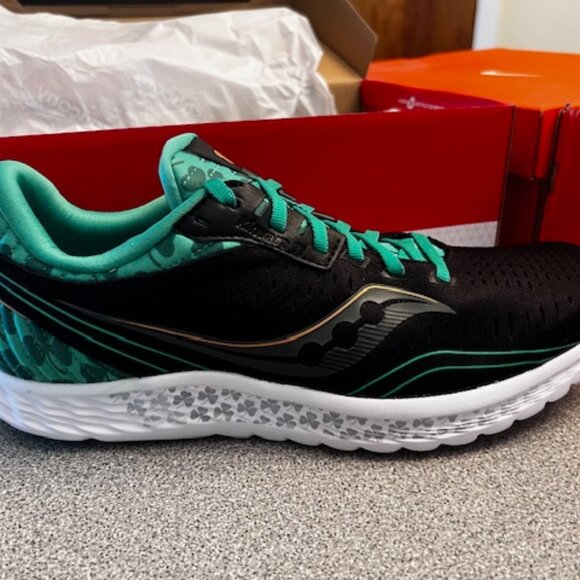 Saucony Special Edition Shamrock Running Kinvara 11 - Picture 1 of 5